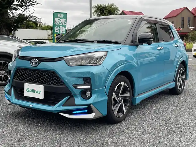 トヨタ ライズ Z 埼玉県 2022(令4)年 0.8万km ブラックマイカメタリック/ターコイズブルーマイカメタリック ワンオーナー/前席シートヒーター/純正メモリーナビ＆フルセグＴＶ/（ＤＶＤ＆ＣＤ＆ＢＴ）/アラウンドビューカメラ/ビルトインＥＴＣ/前後ドライブレコーダー/衝突被害軽減システム/レーンキープアシスト/レーダークルーズコントロール/ステアリングリモコン/革巻きステアリング/デジタルインナーミラー/コーナーセンサー/モデリスタエアロ/純正１７inアルミホイール/オートハイビーム/オートライト/ＬＥＤライト/フォグランプ/ウィンカーミラー/オート電動格納ミラー/スマートキー/プッシュスタート/Ｗ＆サイド＆カーテンエアバッグ/横滑り防止装置/ＡＢＳ/ドアバイザー/フロアマット/新車保証書/取扱説明書（車両＆ナビ）/スマートスペアキー有
