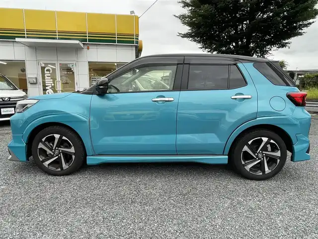 トヨタ ライズ Z 埼玉県 2022(令4)年 0.8万km ブラックマイカメタリック/ターコイズブルーマイカメタリック ワンオーナー/前席シートヒーター/純正メモリーナビ＆フルセグＴＶ/（ＤＶＤ＆ＣＤ＆ＢＴ）/アラウンドビューカメラ/ビルトインＥＴＣ/前後ドライブレコーダー/衝突被害軽減システム/レーンキープアシスト/レーダークルーズコントロール/ステアリングリモコン/革巻きステアリング/デジタルインナーミラー/コーナーセンサー/モデリスタエアロ/純正１７inアルミホイール/オートハイビーム/オートライト/ＬＥＤライト/フォグランプ/ウィンカーミラー/オート電動格納ミラー/スマートキー/プッシュスタート/Ｗ＆サイド＆カーテンエアバッグ/横滑り防止装置/ＡＢＳ/ドアバイザー/フロアマット/新車保証書/取扱説明書（車両＆ナビ）/スマートスペアキー有