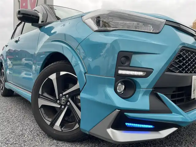 トヨタ ライズ Z 埼玉県 2022(令4)年 0.8万km ブラックマイカメタリック/ターコイズブルーマイカメタリック ワンオーナー/前席シートヒーター/純正メモリーナビ＆フルセグＴＶ/（ＤＶＤ＆ＣＤ＆ＢＴ）/アラウンドビューカメラ/ビルトインＥＴＣ/前後ドライブレコーダー/衝突被害軽減システム/レーンキープアシスト/レーダークルーズコントロール/ステアリングリモコン/革巻きステアリング/デジタルインナーミラー/コーナーセンサー/モデリスタエアロ/純正１７inアルミホイール/オートハイビーム/オートライト/ＬＥＤライト/フォグランプ/ウィンカーミラー/オート電動格納ミラー/スマートキー/プッシュスタート/Ｗ＆サイド＆カーテンエアバッグ/横滑り防止装置/ＡＢＳ/ドアバイザー/フロアマット/新車保証書/取扱説明書（車両＆ナビ）/スマートスペアキー有