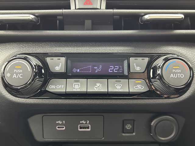 日産 オーラ G FOUR 宮城県 2021(令3)年 2.4万km ピュアホワイトパール 4WD//純正メーカーオプションナビ/（AM/FM/USB/BT/Apple Car Play/Android Auto)//BOSEサウンド//アラウンドビューモニター//プロパイロット//エマージェンシーブレーキ//コーナーセンサー//前席シートヒーター//ステアリングヒーター//デジタルインナーミラー//置くだけ充電//ステアリングスイッチ//オートライト//オートマチックハイビーム//ハーフレザーシート//ETC//純正17インチアルミホイール