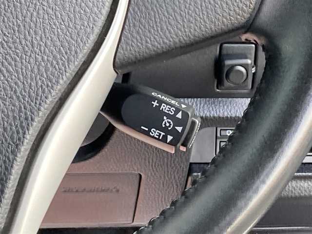トヨタ ヴォクシー ZS 煌Ⅱ 香川県 2020(令2)年 5.7万km ブラッキッシュアゲハガラスフレーク 登録時走行距離：56377km/純正10型SDナビゲーション/→CD/DVD 再生/→フルセグTV/バックカメラ/両側パワースライドドア/衝突被害軽減システム/クルーズコントロール/レーンキープアシスト/オートハイビーム/LEDオートライト/フォグランプ/ビルトインETC/電格ウィンカーミラー/横滑り防止装置/アイドリングストップ/後席サンシェード/スマートキー