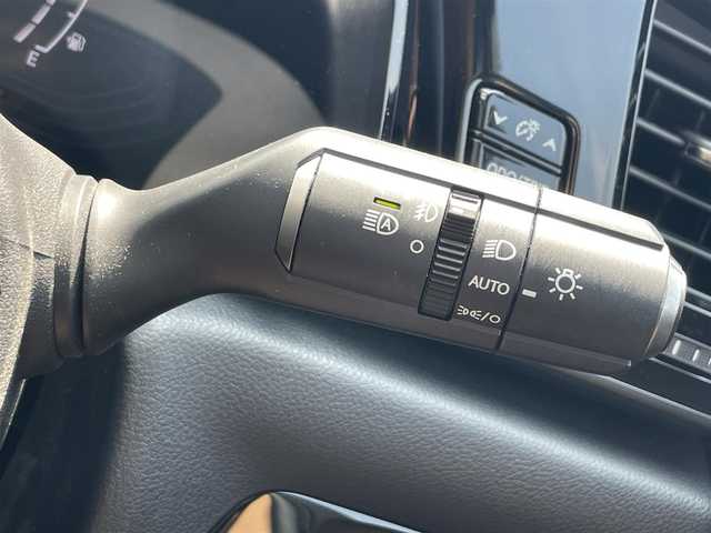 レクサス ＮＸ 250 バージョンL 滋賀県 2022(令4)年 3万km グラファイトブラックガラスフレーク ムーンルーフ/14型ディスプレイオーディオ/・Bluetooth/フルセグ/パノラミックビューモニター/革巻きステアリング/ステアリングリモコン/パドルシフト/ステアリングヒーター/前後ドラレコ/茶革シート/メモリ機能付きパワーシート/全席シートヒーター/前席シートベンチレーション/パワーバックドア/ヘッドアップディスプレイ/三眼フルLEDヘッドライト/フォグライト/オートリトラミラー/セーフティシステムプラス/・プリクラッシュセーフティ/・レーンディパーチャーアラート/・アダプティブハイビーム/・レーダークルーズコントロール/・ブラインドスポットモニター/・プロアクティブドライビングアシスト/・先行車発進告知/・発進遅れ告知/・パーキングサポートブレーキ/スマートキー・