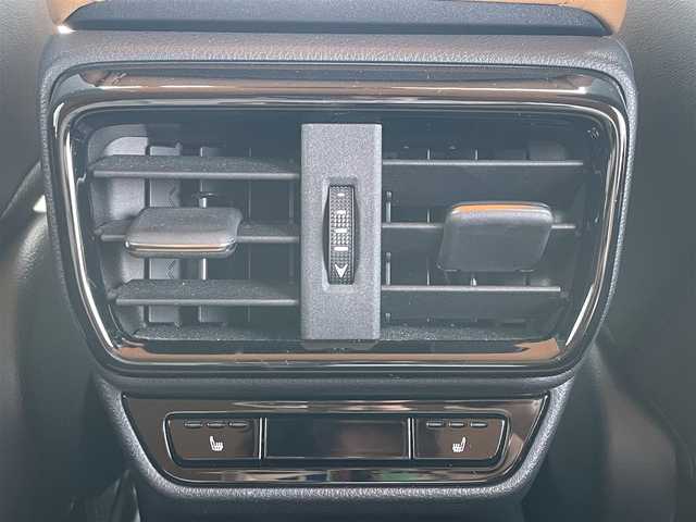 レクサス ＮＸ 250 バージョンL 滋賀県 2022(令4)年 3万km グラファイトブラックガラスフレーク ムーンルーフ/14型ディスプレイオーディオ/・Bluetooth/フルセグ/パノラミックビューモニター/革巻きステアリング/ステアリングリモコン/パドルシフト/ステアリングヒーター/前後ドラレコ/茶革シート/メモリ機能付きパワーシート/全席シートヒーター/前席シートベンチレーション/パワーバックドア/ヘッドアップディスプレイ/三眼フルLEDヘッドライト/フォグライト/オートリトラミラー/セーフティシステムプラス/・プリクラッシュセーフティ/・レーンディパーチャーアラート/・アダプティブハイビーム/・レーダークルーズコントロール/・ブラインドスポットモニター/・プロアクティブドライビングアシスト/・先行車発進告知/・発進遅れ告知/・パーキングサポートブレーキ/スマートキー・