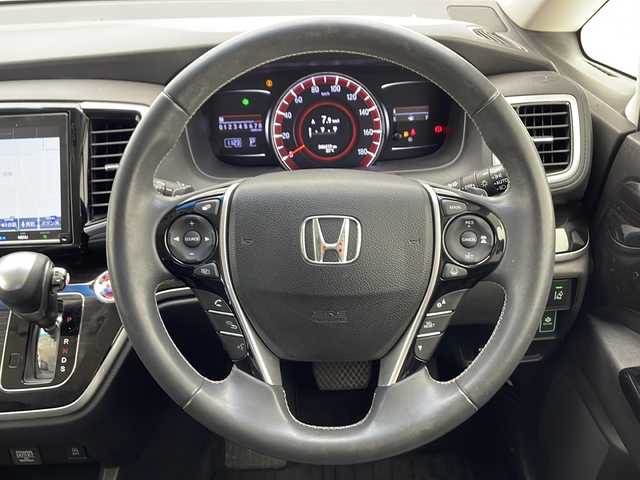 ホンダ オデッセイ アブソルート・EXホンダセンジング 千葉県 2019(令1)年 4.7万km プレミアムヴィーナスブラックP 純正ナビ/　CD/DVD/Bluetooth/フルセグTV/Apple car play/ホンダセンシング/レーダークルーズコントロール/レーンキープアシスト/衝突軽減ブレーキ/クリアランスソナー/先行車発進警報/標識認識機能/全方位カメラ/オートライト/純正フリップダウンモニター/両側パワスラ/レザーシート/前席パワーシート/LEDライト/パドルシフト/360度ドラレコ/ビルトインETC2.0/フロアマット/純正18インチアルミホイール