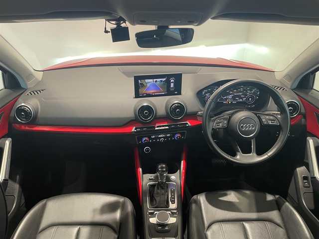 アウディ Ｑ２ 1．0 TFSI スポーツ 愛知県 2017(平29)年 3.6万km 赤 バーチャルコクピット　/ＭＭＩナビゲーション　/Ｂｌｕｅｔｏｏｔｈ　/バックカメラ　/フルセグＴＶ　/ＡＣＣ　/ＬＫＡ　/ＳＡ　/ＢＳＭ　/革シート　/シートＨ　/パワーゲート　/ドライブレコーダー　/ＥＴＣ２．０/プッシュスタート/ウィンカーミラー/アイドリングストップ