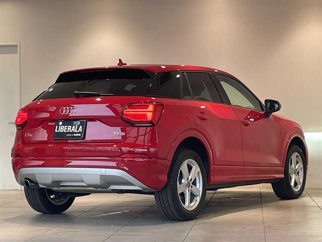 アウディ Ｑ２ 1．0 TFSI スポーツ 愛知県 2017(平29)年 3.6万km 赤 バーチャルコクピット　/ＭＭＩナビゲーション　/Ｂｌｕｅｔｏｏｔｈ　/バックカメラ　/フルセグＴＶ　/ＡＣＣ　/ＬＫＡ　/ＳＡ　/ＢＳＭ　/革シート　/シートＨ　/パワーゲート　/ドライブレコーダー　/ＥＴＣ２．０/プッシュスタート/ウィンカーミラー/アイドリングストップ