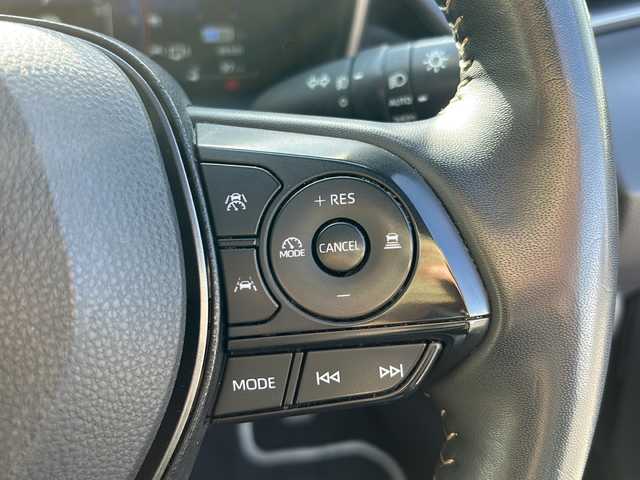 トヨタ カローラツーリング ハイブリッド ダブルバイビー 香川県 2023(令5)年 4.1万km アティチュードブラックマイカ 純正ナビ（フルセグTV/BT)/バックカメラ/ステアリングヒーター/ブラインドスポットモニター/ヘッドライトレベライザー/後退時交差車両検知警報システム/安心降車アシスト/ロードサインアシスト/シートヒーター/コーナーセンサー/オートライト/アイドリングストップ/ビルトインETC2.0