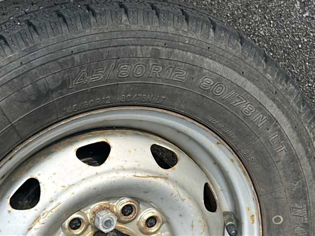 スズキ エブリイ PA 長野県 2017(平29)年 8.8万km スペリアホワイト (株)IDOMが運営する【じしゃロン長野店】の自社ローン専用車両になります/こちらは現金またはオートローンご利用時の価格です。自社ローンご希望の方は別途その旨お申付け下さい./純正ラジオ/純正ラバーマット/４WD/5速MT