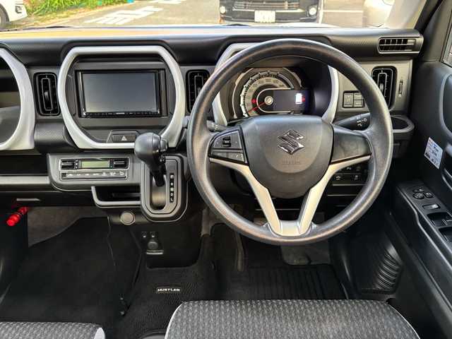 スズキ ハスラー HYBRID G 福岡県 2020(令2)年 3.4万km ピュアホワイトP KENWOODナビ/（ワンセグ・ラジオ・DVD・CD・iPad）/プリクラッシュセーフティー/クリアランスソナー/アイドリングストップ/横滑り防止システム/車線逸脱警報/USB/プッシュスタート/シートヒーター前席/ステアリングリモコン/純正フロアマット/オートライト/保証書/取扱説明書