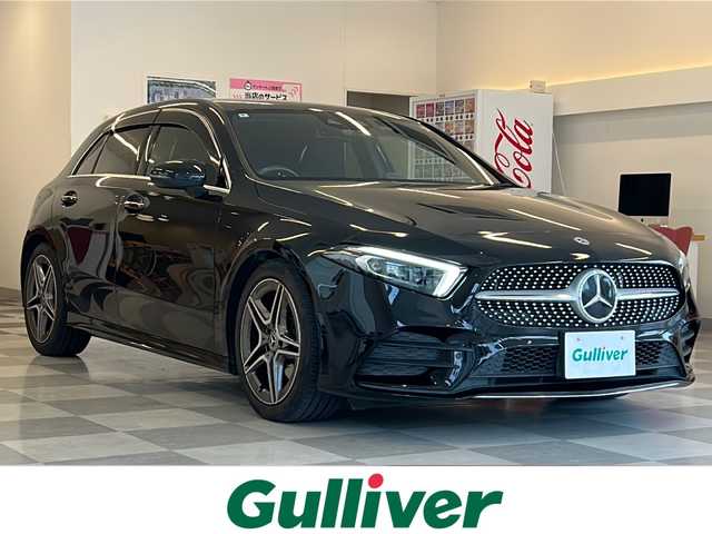 メルセデス・ベンツ Ａ１８０ スタイル AMGライン 岐阜県 2020(令2)年 2.8万km コスモスブラック アクティブブレーキアシスト/アクティブレーンキーピングアシスト/アテンションアシスト/アクティブステアリングアシスト/道路標識アシスト/レーンチェンジアシスト/ブラインドスポットアシスト/パークトロニック/ロケイタ―ライティング/インテリジェントライトシステム/アンビエントライト/ディストロニック・プラス/置くだけ充電/パドルシフト/LEDヘッドライト/電子パーキング/純正ドライブレコーダー/黒レザーシート/前席パワーシート/前席シートヒーター/ETC/Bluetooth/バックカメラ/フルセグTV