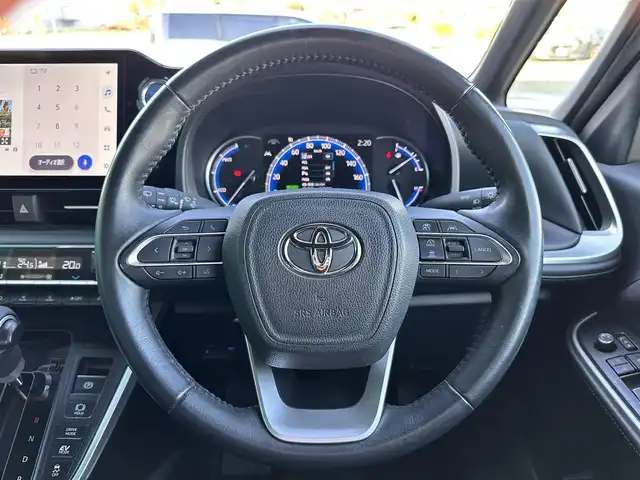 トヨタ ヴォクシー ハイブリッド S－Z 宮城県 2023(令5)年 4.4万km アティチュードブラックマイカ ディスプレイオーディオプラス/・コネクティッドナビ対応10.5インチディスプレイオーディオ/・車載メモリーナビ/・DVD/CD/・地デジTV/・USB入力/HDMI入力/・AppleCarPlay/AndroidAuto/・ETC2.0/プロジェクター式LEDヘッドランプ/デイライト/アダプティブハイビームシステム/＝＝＝/セーフティセンス/・プリクラッシュセーフティ/・レーントレーシングアシスト/・レーンディパーチャーアラート/・レーダークルーズコントロール/・オートマチックハイビーム/・ロードサインアシスト/・ドライバー異常時対応システム/・プロアクティブドライビングアシスト/・発進遅れ告知機能/パーキングサポートブレーキ（前後方静止物）/バックカメラ/純正14インチフリップダウンモニター（V14T-R72R）/AC100V/1500Wアクセサリーコンセント/両側パワースライドドア/ハーフレザーシート/シートヒーター/電動パーキングブレーキ/ブレーキホールド/LEDヘッドライト/オートライト/電動格納ミラー/純正17インチAW/純正フロアマット/純正ドアバイザー/取扱説明書