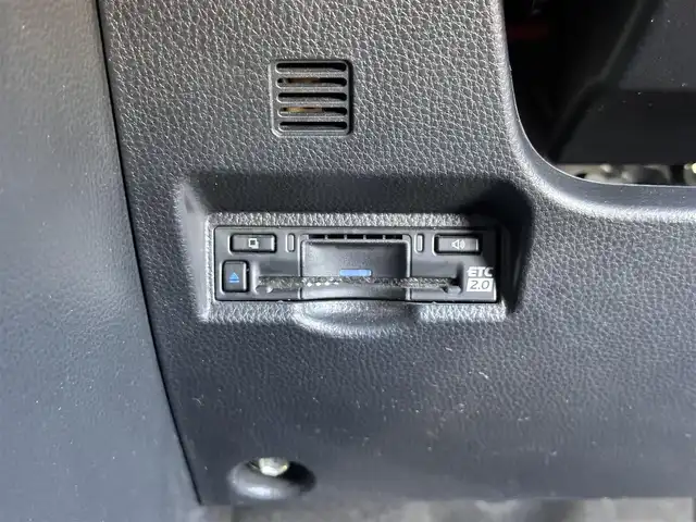 トヨタ ヴォクシー ハイブリッド S－Z 宮城県 2023(令5)年 4.4万km アティチュードブラックマイカ ディスプレイオーディオプラス/・コネクティッドナビ対応10.5インチディスプレイオーディオ/・車載メモリーナビ/・DVD/CD/・地デジTV/・USB入力/HDMI入力/・AppleCarPlay/AndroidAuto/・ETC2.0/プロジェクター式LEDヘッドランプ/デイライト/アダプティブハイビームシステム/＝＝＝/セーフティセンス/・プリクラッシュセーフティ/・レーントレーシングアシスト/・レーンディパーチャーアラート/・レーダークルーズコントロール/・オートマチックハイビーム/・ロードサインアシスト/・ドライバー異常時対応システム/・プロアクティブドライビングアシスト/・発進遅れ告知機能/パーキングサポートブレーキ（前後方静止物）/バックカメラ/純正14インチフリップダウンモニター（V14T-R72R）/AC100V/1500Wアクセサリーコンセント/両側パワースライドドア/ハーフレザーシート/シートヒーター/電動パーキングブレーキ/ブレーキホールド/LEDヘッドライト/オートライト/電動格納ミラー/純正17インチAW/純正フロアマット/純正ドアバイザー/取扱説明書