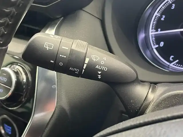 トヨタ ハリアー G 鹿児島県 2020(令2)年 4万km ブラック 純正ナビ機能付きディスプレイオーディオ　/・Ｂｌｕｅｔｏｏｔｈ/・AM/FM/・AUX　/モデリスタエアロ　/ローダウン/デジタルインナーミラー型ドラレコ　/社外車内イルミ　/ＬＥＤヘッドライト　/電動パーキングブレーキ　/オートホールド/トヨタセーフティ　/・クルーズコントロール/・LTA/・PCS/・BSM/・RCTA/・RSA