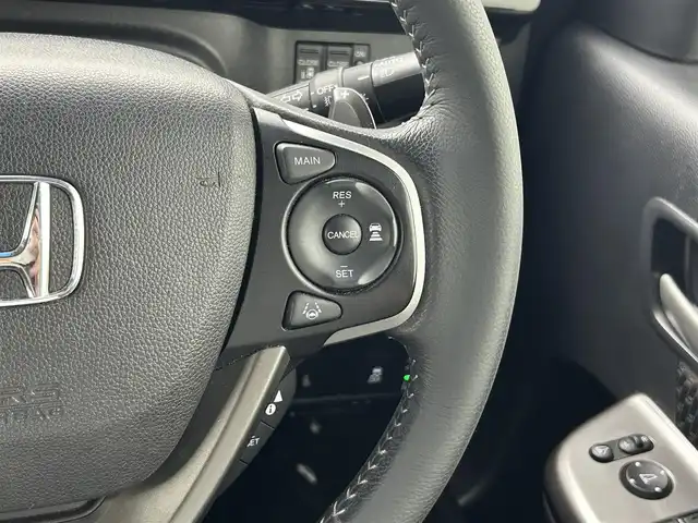 ホンダ ステップワゴン スパーダ クルスピセンシング 熊本県 2018(平30)年 6.6万km モダンスティールM 社外ナビPVIC-CL902（ＣＤ・ＤＶＤ・フルセグ・ＢＴ・ＳＤ・ＵＳＢ）/バックカメラ　/ビルトインＥＴＣ　/両側パワースライドドア　/クルーズコントロール　/前席シートヒーター　/衝突軽減ブレーキ　/レーンキープアシスト/先行車発進お知らせ機能/横滑り防止/アイドリングストップ/ハーフレザーシート/純正フロアマット/純正17インチAW/オートライト/LEDヘッドライト/スマートキー/プッシュスタート