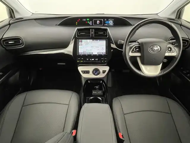 トヨタ プリウス Sセーフティプラス 福岡県 2018(平30)年 5.9万km ホワイトパールクリスタルシャイン 純正９型ナビ（フルセグＴＶ）　/バックカメラ　/ビルトインＥＴＣ　/前方ドラレコ　/レーダークルーズコントロール　/コーナーセンサー　/衝突被害軽減　/レーンキープ　/ＰＫＳＢ　/パーキングアシスト　/純正１７インチＡＷ