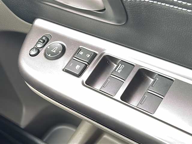 ホンダ フリード ハイブリット G ホンダセンシング 岐阜県 2019(令1)年 5.2万km プレミアムスパークルブラックパール 登録時走行距離：51132km/ワンオーナー/純正9インチナビ/バックカメラ/フルセグテレビ・CD・DVD・Bluetooth/両側パワースライドドア/ハーフレザーシート/ホンダセンシング/レーダークルーズコントロール/レーンキープアシスト/ビルトインETC/LEDヘッドライト/フォグランプ/オートライト/純正15インチアルミホイール/保証書/オーナーズマニュアル