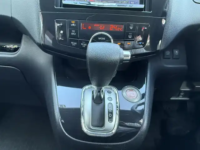 日産 セレナ ハイウェイスター 長崎県 2010(平22)年 6.7万km ブリリアントホワイトパール 登録時66389km/社外ナビ/・TV/・Bluetoothaudio/・DVD/ETC/バックカメラ/クルーズコントロール/前後ドライブレコーダー/社外フリップダウンモニター/両側パワースライドドア/電動格納ミラー