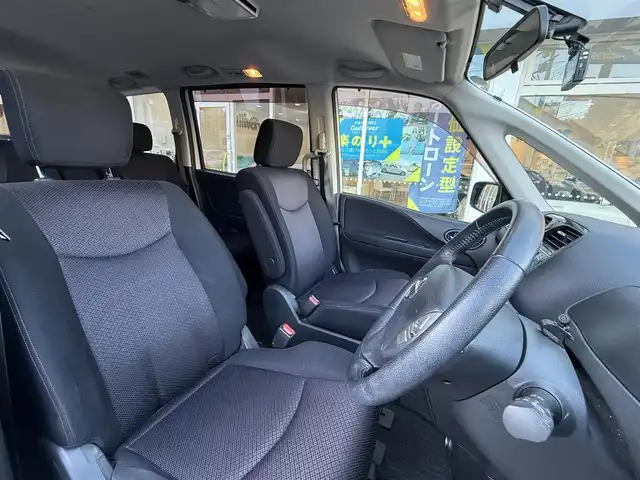 日産 セレナ ハイウェイスター 長崎県 2010(平22)年 6.7万km ブリリアントホワイトパール 登録時66389km/社外ナビ/・TV/・Bluetoothaudio/・DVD/ETC/バックカメラ/クルーズコントロール/前後ドライブレコーダー/社外フリップダウンモニター/両側パワースライドドア/電動格納ミラー