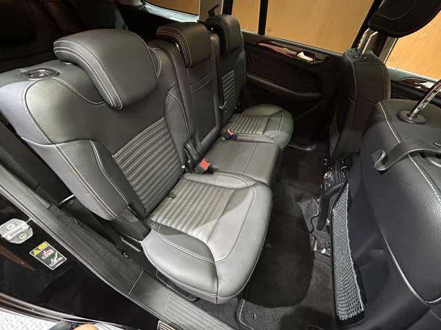 メルセデス・ベンツ ＧＬＳ３５０ｄ 4マチックスポーツ 千葉県 2018(平30)年 7.2万km オブシディアンブラック サンルーフ　/ｈａｒｍａｎｋａｒｄｏｎ　/黒革シート　/３６０°カメラ　/電動リアゲート　/パワーシート　/シートヒーター　/レーダーセーフティＰＫＧ　/キーレスゴー　/ＥＴＣ