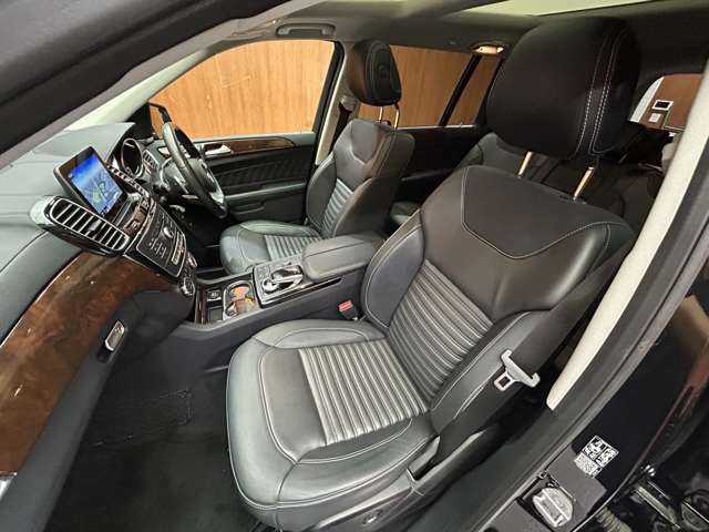 メルセデス・ベンツ ＧＬＳ３５０ｄ 4マチックスポーツ 千葉県 2018(平30)年 7.2万km オブシディアンブラック サンルーフ　/ｈａｒｍａｎｋａｒｄｏｎ　/黒革シート　/３６０°カメラ　/電動リアゲート　/パワーシート　/シートヒーター　/レーダーセーフティＰＫＧ　/キーレスゴー　/ＥＴＣ