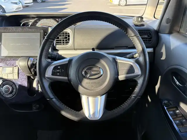 ダイハツ タント カスタム RS トップED SA Ⅲ 大分県 2016(平28)年 5.6万km ブラックマイカメタリック ・純正ナビ(CD/DVD/SD/BT/USB)/・フルセグテレビ/・バックカメラ/・スマートアシスト/・コーナーセンサー/・両側パワースライドドア/・ドライブレコーダー/・ETC/・オートライト/・ステアリングリモコン/・スマートキー/・純正アルミホイール