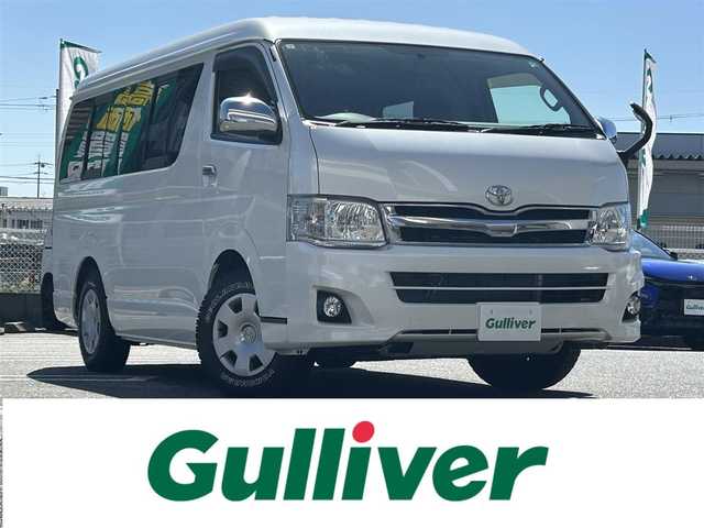 トヨタ ハイエース GL 奈良県 2013(平25)年 3.7万km ホワイトパールクリスタルシャイン インバーターDC電源/i seat ベッドキット/純正ディーラーナビ(VIE-X007W-8)/BT/CD/DVD//シンク付き/室内カーテン/社外後席モニター(ALPINE)/片側パワスラ/社外タイヤ(GEOLANDAR　X-AT)/バックカメラ/ETC/牽引フック/100V充電/オートLEDライト/三列シート/社外フロアマット(Vehicle)/取説・スペアキー付