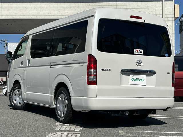 トヨタ ハイエース GL 奈良県 2013(平25)年 3.7万km ホワイトパールクリスタルシャイン インバーターDC電源/i seat ベッドキット/純正ディーラーナビ(VIE-X007W-8)/BT/CD/DVD//シンク付き/室内カーテン/社外後席モニター(ALPINE)/片側パワスラ/社外タイヤ(GEOLANDAR　X-AT)/バックカメラ/ETC/牽引フック/100V充電/オートLEDライト/三列シート/社外フロアマット(Vehicle)/取説・スペアキー付