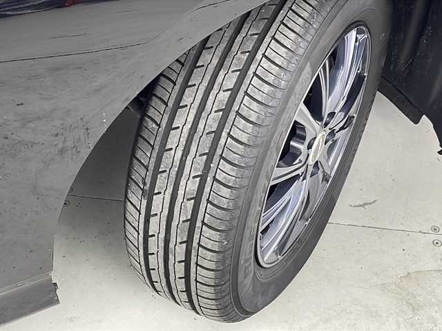 トヨタ プリウス S 宮城県 2019(令1)年 8万km アティチュードブラックマイカ 禁煙車/トヨタセーフティセンス/・プリクラッシュセーフティ/・レーンディパーチャーアラート/・オートマチックハイビーム/・レーダークルーズコントロール/社外7型ディスプレイオーディオ/・BT.AUX.USB.DVD/・AppleCarPlay.AndroidAuto/ビルトインETC/ドライブレコーダー/LEDヘッドライト/革巻きステアリング/ステアリングスイッチ/スマートキー/プッシュスタート/純正フロアマット/社外15インチアルミホイール/純正ドアバイザー/横滑り防止装置