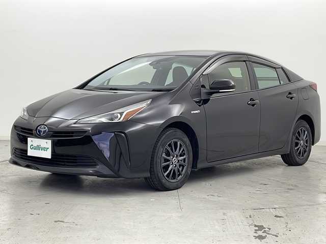 トヨタ プリウス S 宮城県 2019(令1)年 8万km アティチュードブラックマイカ 禁煙車/トヨタセーフティセンス/・プリクラッシュセーフティ/・レーンディパーチャーアラート/・オートマチックハイビーム/・レーダークルーズコントロール/社外7型ディスプレイオーディオ/・BT.AUX.USB.DVD/・AppleCarPlay.AndroidAuto/ビルトインETC/ドライブレコーダー/LEDヘッドライト/革巻きステアリング/ステアリングスイッチ/スマートキー/プッシュスタート/純正フロアマット/社外15インチアルミホイール/純正ドアバイザー/横滑り防止装置