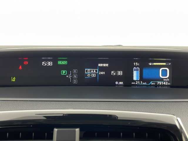 トヨタ プリウス S 宮城県 2019(令1)年 8万km アティチュードブラックマイカ 禁煙車/トヨタセーフティセンス/・プリクラッシュセーフティ/・レーンディパーチャーアラート/・オートマチックハイビーム/・レーダークルーズコントロール/社外7型ディスプレイオーディオ/・BT.AUX.USB.DVD/・AppleCarPlay.AndroidAuto/ビルトインETC/ドライブレコーダー/LEDヘッドライト/革巻きステアリング/ステアリングスイッチ/スマートキー/プッシュスタート/純正フロアマット/社外15インチアルミホイール/純正ドアバイザー/横滑り防止装置