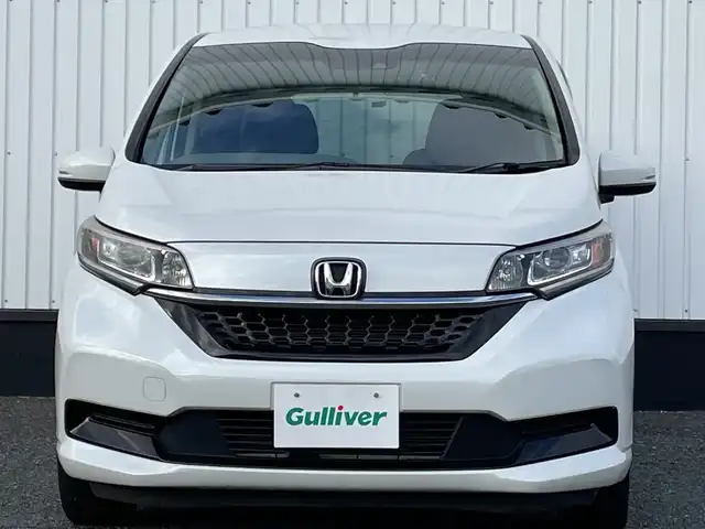 ホンダ フリード G ホンダセンシング 千葉県 2019(令1)年 3.7万km プラチナホワイトパール 純正SDナビ/(AM/FM/SD/DVD/BT/フルセグTV/AUX/iPod)/バックカメラ/前後ドライブレコーダー/衝突被害軽減システム/車線逸脱警報/クルーズコントロール/オートライト/ウィンカーミラー/電動格納ミラー/純正15インチAW/シートヒーター/シートリフター/プッシュスタート/スマートキー/フロアマット/ハーフレザーシート/両側パワースライドドア/横滑り防止装置/ETC/アイドリングストップ/LEDヘッドライト
