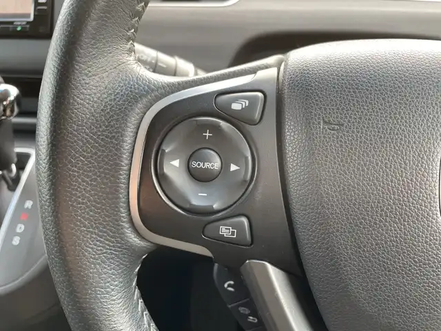 ホンダ フリード G ホンダセンシング 千葉県 2019(令1)年 3.7万km プラチナホワイトパール 純正SDナビ/(AM/FM/SD/DVD/BT/フルセグTV/AUX/iPod)/バックカメラ/前後ドライブレコーダー/衝突被害軽減システム/車線逸脱警報/クルーズコントロール/オートライト/ウィンカーミラー/電動格納ミラー/純正15インチAW/シートヒーター/シートリフター/プッシュスタート/スマートキー/フロアマット/ハーフレザーシート/両側パワースライドドア/横滑り防止装置/ETC/アイドリングストップ/LEDヘッドライト