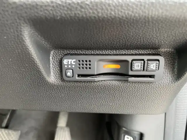 ホンダ フリード G ホンダセンシング 千葉県 2019(令1)年 3.7万km プラチナホワイトパール 純正SDナビ/(AM/FM/SD/DVD/BT/フルセグTV/AUX/iPod)/バックカメラ/前後ドライブレコーダー/衝突被害軽減システム/車線逸脱警報/クルーズコントロール/オートライト/ウィンカーミラー/電動格納ミラー/純正15インチAW/シートヒーター/シートリフター/プッシュスタート/スマートキー/フロアマット/ハーフレザーシート/両側パワースライドドア/横滑り防止装置/ETC/アイドリングストップ/LEDヘッドライト