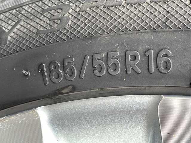 ホンダ シャトル ハイブリッド Z 青森県 2015(平27)年 11.6万km ティンテッドシルバーM 4WD/純正メモリナビ・フルセグTV/CD・DVD・Bluetooth・SD/バックカメラ/合皮コンビシート/前席シートヒーター/あんしんパッケージ/衝突軽減ブレーキ/クルーズコントロール/パドルシフト/ワイパーデアイサー/ビルトインETC/LEDヘッドライト/フォグランプ/純正16インチアルミ/ルーフレール/スマートキー/プッシュスタート