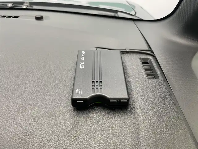 トヨタ ピクシスメガ L SAⅢ 鹿児島県 2020(令2)年 4.7万km タングステングレーM 純正ナビ/バックカメラ/両側パワースライドドア/衝突軽減ブレーキ/横滑り防止/レーンキープアシスト/ＥＴＣ/純正アルミホイール/純正フロアマット/電動格納ミラー/ヘッドライトレベライザー/アイドリングストップ/スマートキー