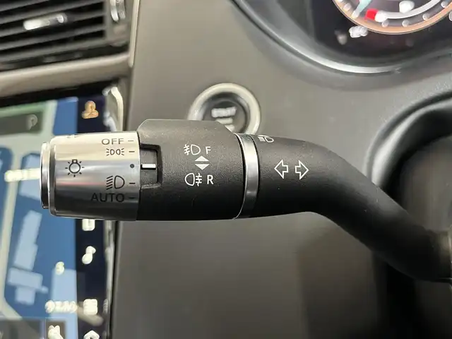 ジャガー ジャガー Ｅペース R ダイナミックSE D200 山形県 2021(令3)年 4.1万km グレー MERIDIANオーディオ/純正ナビ/AppleCarplay/360°カメラ/アダプティブクルーズコントロール/レーンキープアシスト/ブラインドスポットモニター/レザーシート/シートヒーター/パワーシート/電動リアゲート/パドルシフト