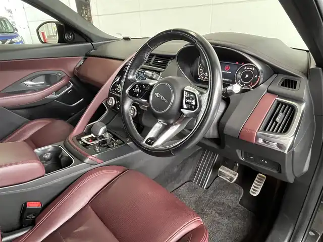 ジャガー ジャガー Ｅペース R ダイナミックSE D200 山形県 2021(令3)年 4.1万km グレー MERIDIANオーディオ/純正ナビ/AppleCarplay/360°カメラ/アダプティブクルーズコントロール/レーンキープアシスト/ブラインドスポットモニター/レザーシート/シートヒーター/パワーシート/電動リアゲート/パドルシフト