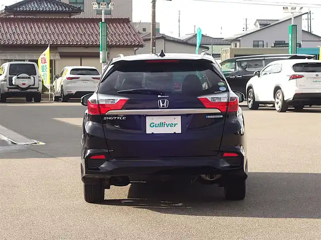 ホンダ シャトル ハイブリッド Z スタイルエディション 山形県 2016(平28)年 7.4万km クリスタルブラックパール 4WD/ワンオーナー/衝突被害軽減システム/純正SDナビ/　　【CD DVD BT フルセグ USB AUX】/バックカメラ/クルーズコントロール/LEDオートライト/ハーフレザー/シートヒーター/純正アルミ/ステアリングスイッチ/パドルシフト/電動格納ウィンカーミラー/フォグランプ/スマートキー/ＥＴＣ