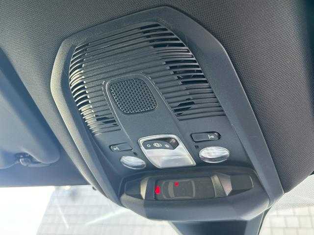 プジョー ５００８ GT ブルーHDi 埼玉県 2019(令1)年 4.8万km 黒 黒ハーフレザーシート /純正ナビ /リアモニター /アンビエンスライト /BSM /Apple Car Play /オートクルーズコントロール /全周囲カメラ /レーンキープアシスト /グリップコントロールシステム /パワーバックドア /ETC