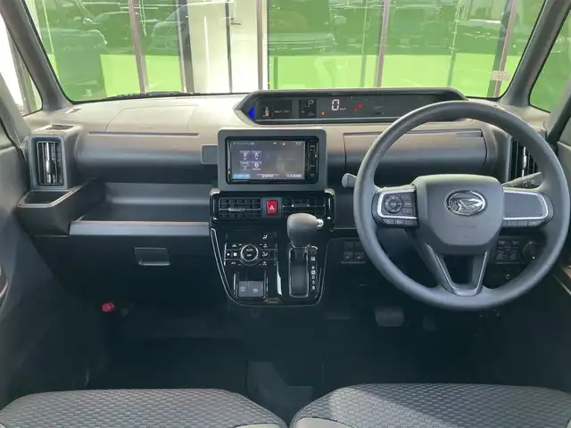 ダイハツ タント カスタム X 和歌山県 2023(令5)年 0.1千km シャイニングホワイトパール 純正7インチナビ（NSZN-W64T）/バックカメラ/フルセグTV/衝突軽減ブレーキ/レーンキープアシスト/前後コーナーセンサー/オートライト/両側パワスラ/シートヒーター/LEDヘッドライト/フォグランプ/電動パーキング/オートホールド/ステリモ/プッシュスタート