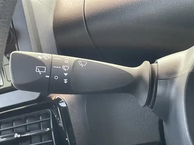 ダイハツ タント カスタム X 和歌山県 2023(令5)年 0.1千km シャイニングホワイトパール 純正7インチナビ（NSZN-W64T）/バックカメラ/フルセグTV/衝突軽減ブレーキ/レーンキープアシスト/前後コーナーセンサー/オートライト/両側パワスラ/シートヒーター/LEDヘッドライト/フォグランプ/電動パーキング/オートホールド/ステリモ/プッシュスタート