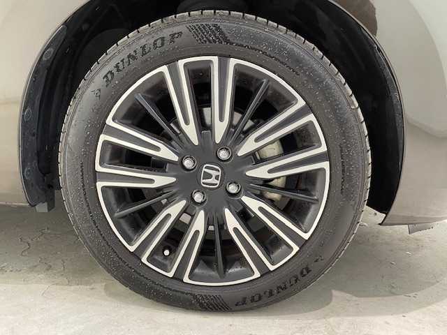 ホンダ フィット e:HEVリュクス 宮城県 2020(令2)年 6.5万km プレミアムグラマラスブロンズP ホンダセンシング/・急アクセル抑制機能/・トラフィックジャムアシスト/・衝突軽減ブレーキ/・先行車発進お知らせ機能/・歩行者事故低減ステアリング/・路外逸脱抑制機能/・渋滞時機能付アダプティブクルーズコントロール/・車線維持支援システム/・オートハイビーム/・誤発進抑制機能/・後方誤発進抑制機能/・近距離衝突軽減ブレーキ/・急アクセル抑制機能/純正ナビ/・フルセグTV/Bluetooth、CD/DVD/・前後コーナーセンサー/・ドライブレコーダー（前後）/シートヒーター/電子パーキング/・ブレーキホールド/純正フロアマット/・純正アルミホイール