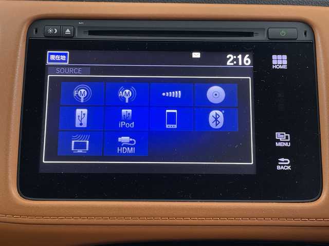 ホンダ ヴェゼル ハイブリッド Z 埼玉県 2015(平27)年 4.2万km ホワイトオーキッドパール 純正ナビ/(Bluetooth/USB/CD/DVD/AM/FM)/地デジワンセグ/バックカメラ/ETC/前方ドライブレコーダー/クルーズコントロール/運転席・助手席シートヒーター/パドルシフト/リアクティブフォースペダル/スポーツモード/衝突軽減ブレーキ/電子パーキングシステム/ブレーキホールド/ウィンカーミラー/フロントフォグランプ/プッシュスタート/ステアリングリモコン/純正ドアバイザー/純正17インチアルミホイール