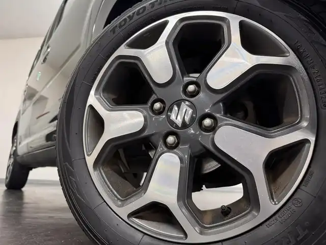 スズキ ハスラー Jスタイル 三重県 2022(令4)年 6.1万km クールカーキパールメタリック/ホワイト2トーンルーフ マイルドハイブリッド/FF/インパネCVT/【OP】純正 9インチナビ/（CD/DVD/FM/AM/Bluetooth/USB/iPod/SmartDeviceLink/Apple CarPlay/AndroidAuto）/【OP】全方位モニター/スズキセーフティサポート/・デュアルカメラブレーキサポート/・車線逸脱警報機能／ふらつき警報機能／車線逸脱抑制機能/・リヤパーキングセンサー/・標識認識機能（車両進入禁止、はみ出し通行禁止、最高速度、一時停止）/・先行車発進お知らせ機能/など/装備/・【OP】ルーフレール＆2トーンカラー/・ハーフレザーシート/・シートヒーター（D/N）/・オートエアコン/・オートライト/・LED ヘッドランプ＋フロントフォグランプ/・ハイビームアシスト/・ステアリングスイッチ/・プッシュスタート/・電動格納ドアミラー（ウインカーランプ付）/・純正15inAW/・保/取/ナビ取/・スマートキーx2（メカキー付属分のみ）/など