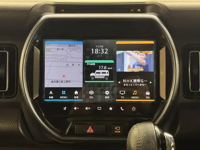 スズキ ハスラー Jスタイル 三重県 2022(令4)年 6.1万km クールカーキパールメタリック/ホワイト2トーンルーフ マイルドハイブリッド/FF/インパネCVT/【OP】純正 9インチナビ/（CD/DVD/FM/AM/Bluetooth/USB/iPod/SmartDeviceLink/Apple CarPlay/AndroidAuto）/【OP】全方位モニター/スズキセーフティサポート/・デュアルカメラブレーキサポート/・車線逸脱警報機能／ふらつき警報機能／車線逸脱抑制機能/・リヤパーキングセンサー/・標識認識機能（車両進入禁止、はみ出し通行禁止、最高速度、一時停止）/・先行車発進お知らせ機能/など/装備/・【OP】ルーフレール＆2トーンカラー/・ハーフレザーシート/・シートヒーター（D/N）/・オートエアコン/・オートライト/・LED ヘッドランプ＋フロントフォグランプ/・ハイビームアシスト/・ステアリングスイッチ/・プッシュスタート/・電動格納ドアミラー（ウインカーランプ付）/・純正15inAW/・保/取/ナビ取/・スマートキーx2（メカキー付属分のみ）/など