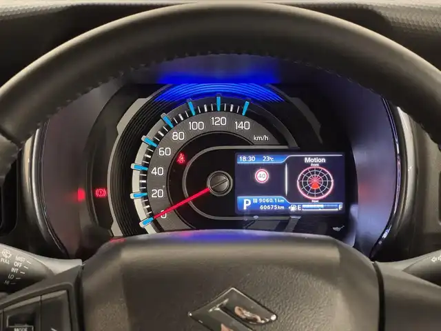 スズキ ハスラー Jスタイル 三重県 2022(令4)年 6.1万km クールカーキパールメタリック/ホワイト2トーンルーフ マイルドハイブリッド/FF/インパネCVT/【OP】純正 9インチナビ/（CD/DVD/FM/AM/Bluetooth/USB/iPod/SmartDeviceLink/Apple CarPlay/AndroidAuto）/【OP】全方位モニター/スズキセーフティサポート/・デュアルカメラブレーキサポート/・車線逸脱警報機能／ふらつき警報機能／車線逸脱抑制機能/・リヤパーキングセンサー/・標識認識機能（車両進入禁止、はみ出し通行禁止、最高速度、一時停止）/・先行車発進お知らせ機能/など/装備/・【OP】ルーフレール＆2トーンカラー/・ハーフレザーシート/・シートヒーター（D/N）/・オートエアコン/・オートライト/・LED ヘッドランプ＋フロントフォグランプ/・ハイビームアシスト/・ステアリングスイッチ/・プッシュスタート/・電動格納ドアミラー（ウインカーランプ付）/・純正15inAW/・保/取/ナビ取/・スマートキーx2（メカキー付属分のみ）/など