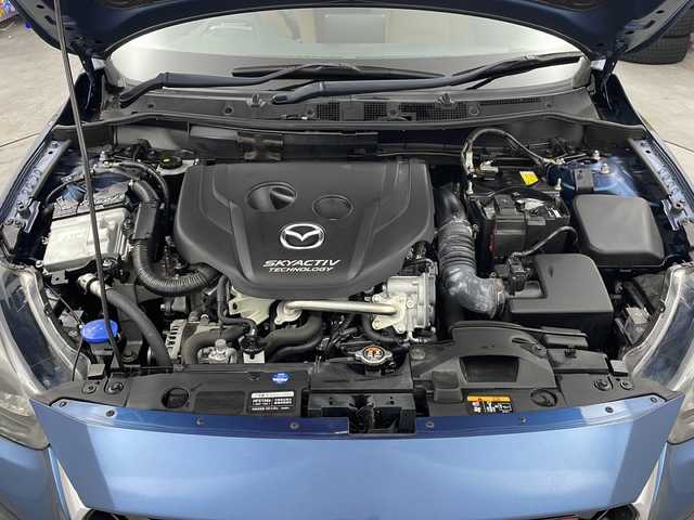 マツダ デミオ XDテーラードブラウン 栃木県 2018(平30)年 4万km エターナルブルーマイカ 純正ナビ/（FM/AM/BT/TV/CD/DVD）/マツダセーフティセンス/・衝突軽減ブレーキ/・レーンキープアシスト/・横滑り防止/・クルーズコントロール/全方位カメラ/ETC2.0/ターボ/純正アルミホイール/オートＬＥＤヘッドライト/パドルシフト/シートヒーター（運転席・助手席）/ドライブレコーダー/プッシュスタート/スペアスマートキー