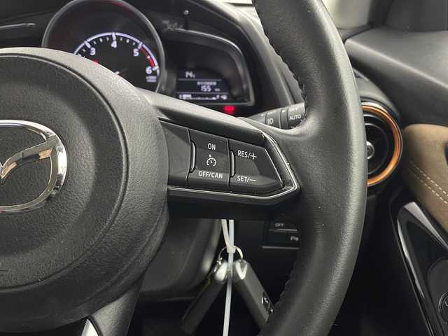 マツダ デミオ XDテーラードブラウン 栃木県 2018(平30)年 4万km エターナルブルーマイカ 純正ナビ/（FM/AM/BT/TV/CD/DVD）/マツダセーフティセンス/・衝突軽減ブレーキ/・レーンキープアシスト/・横滑り防止/・クルーズコントロール/全方位カメラ/ETC2.0/ターボ/純正アルミホイール/オートＬＥＤヘッドライト/パドルシフト/シートヒーター（運転席・助手席）/ドライブレコーダー/プッシュスタート/スペアスマートキー