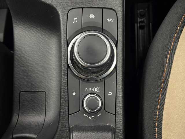 マツダ デミオ XDテーラードブラウン 栃木県 2018(平30)年 4万km エターナルブルーマイカ 純正ナビ/（FM/AM/BT/TV/CD/DVD）/マツダセーフティセンス/・衝突軽減ブレーキ/・レーンキープアシスト/・横滑り防止/・クルーズコントロール/全方位カメラ/ETC2.0/ターボ/純正アルミホイール/オートＬＥＤヘッドライト/パドルシフト/シートヒーター（運転席・助手席）/ドライブレコーダー/プッシュスタート/スペアスマートキー