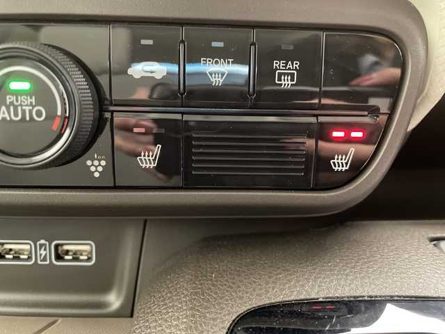 ホンダ Ｎ ＷＧＮ L 長野県 2024(令6)年 1.2万km ルナシルバーM 社外SDナビ　CN-E330D/（ワンセグ/Bluetooth/CD)/バックカメラ/ホンダセンシング/・衝突軽減ブレーキ/・レーンキープアシスト/・レーダークルーズコントロール/・先行車発進お知らせ機能/・コーナーセンサー/前席シートヒーター/ベンチシート/オートライト/オートマチックハイビーム/スマートキー/スペアキー/電格ミラー/ヘッドライトレベライザー